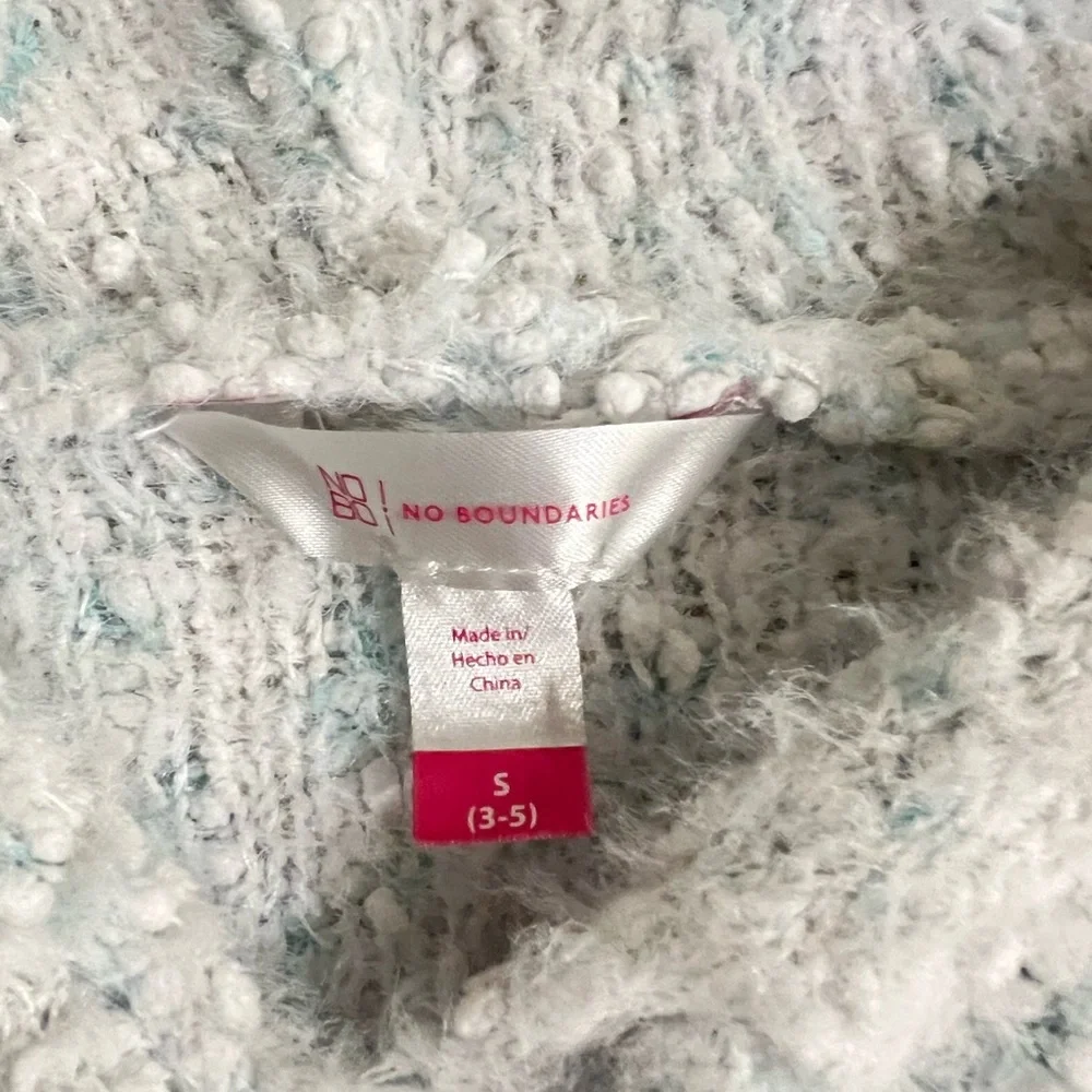 No Boundaries‎ Soft White Textured Sweater